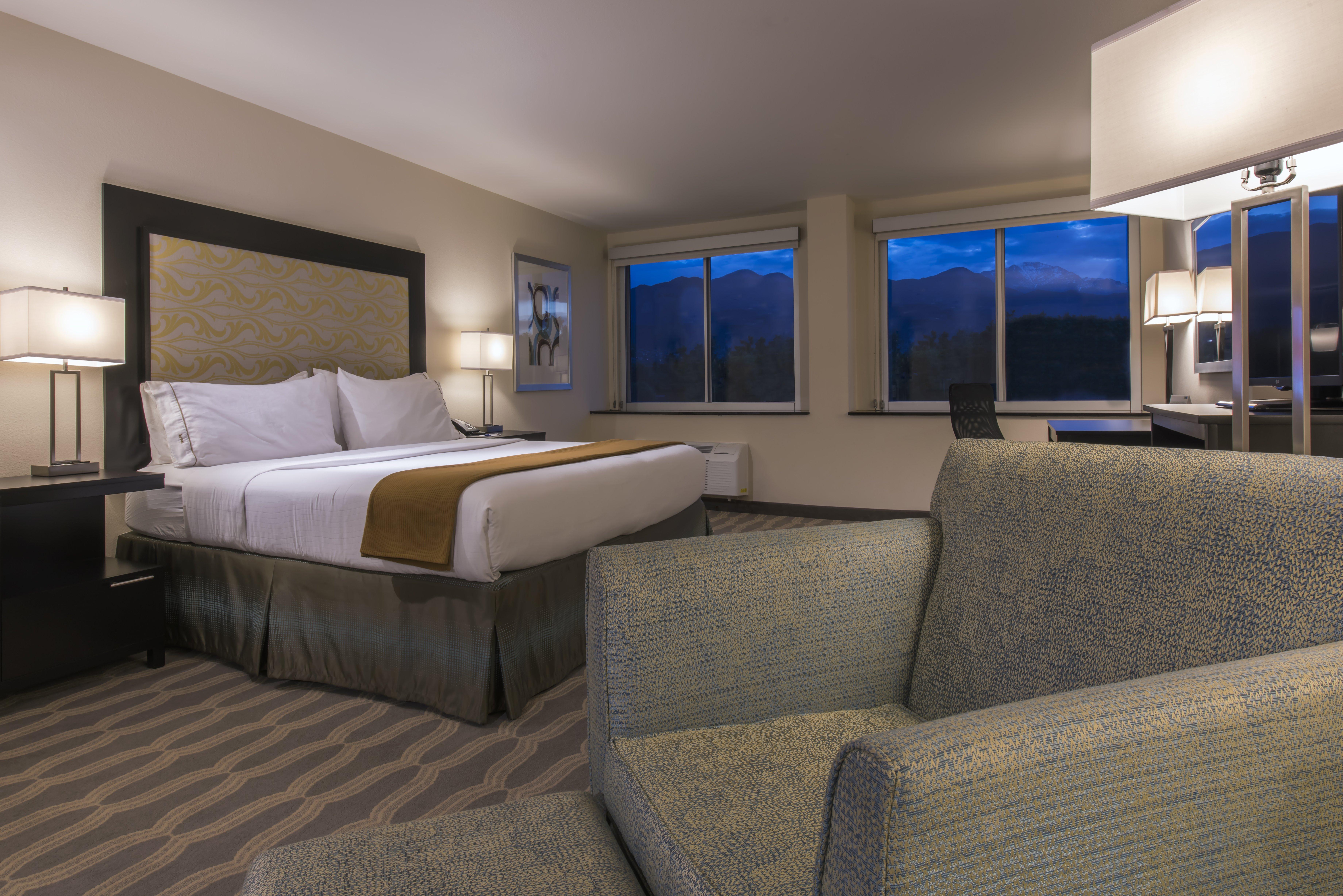 Holiday Inn Express & Suites Colorado Springs Central By Ihg Exteriér fotografie