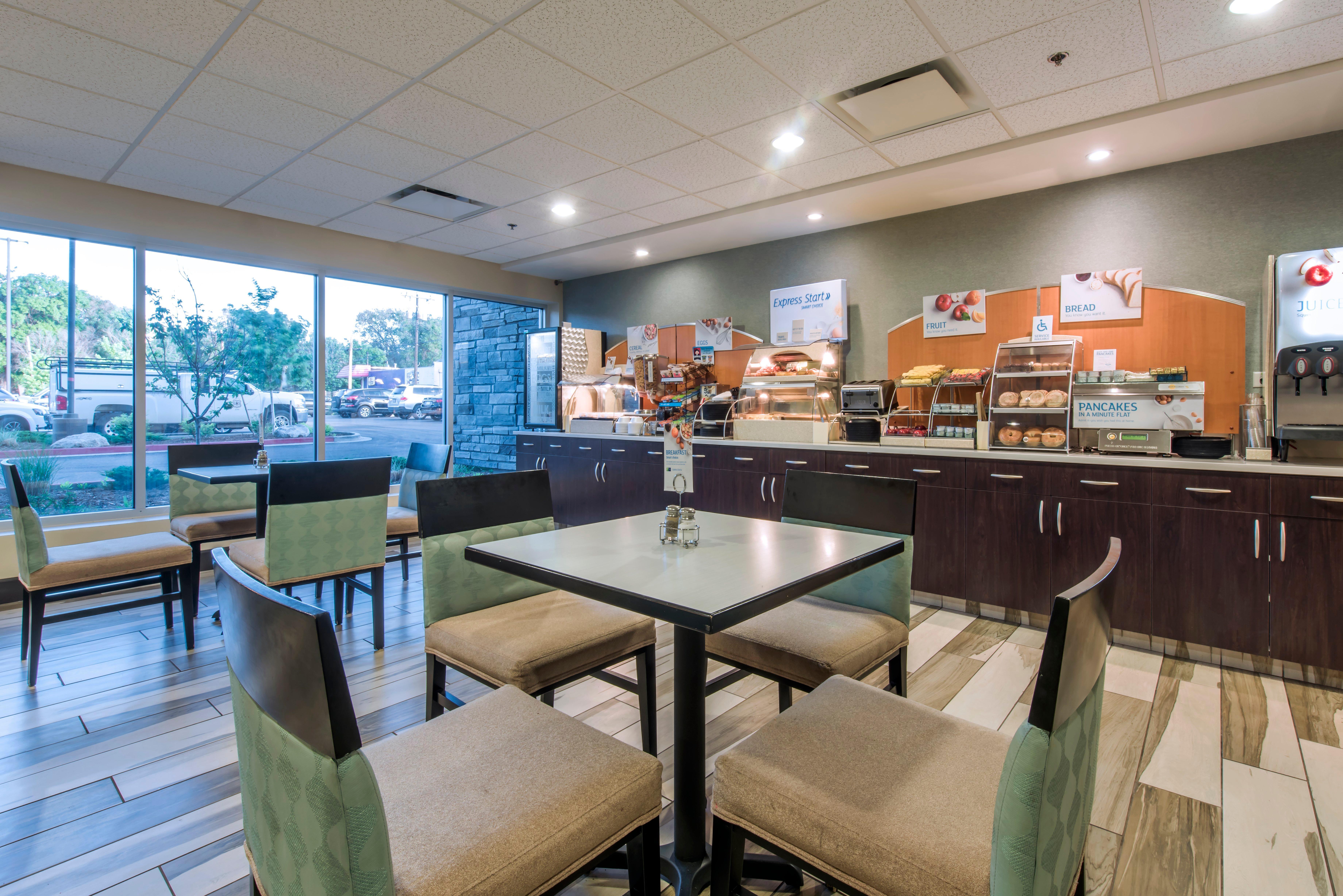 Holiday Inn Express & Suites Colorado Springs Central By Ihg Exteriér fotografie