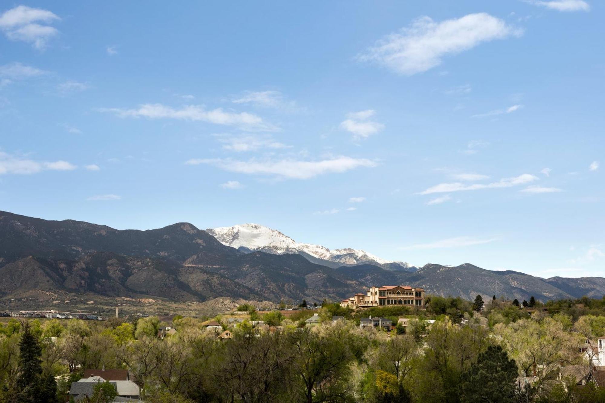Holiday Inn Express & Suites Colorado Springs Central By Ihg Exteriér fotografie