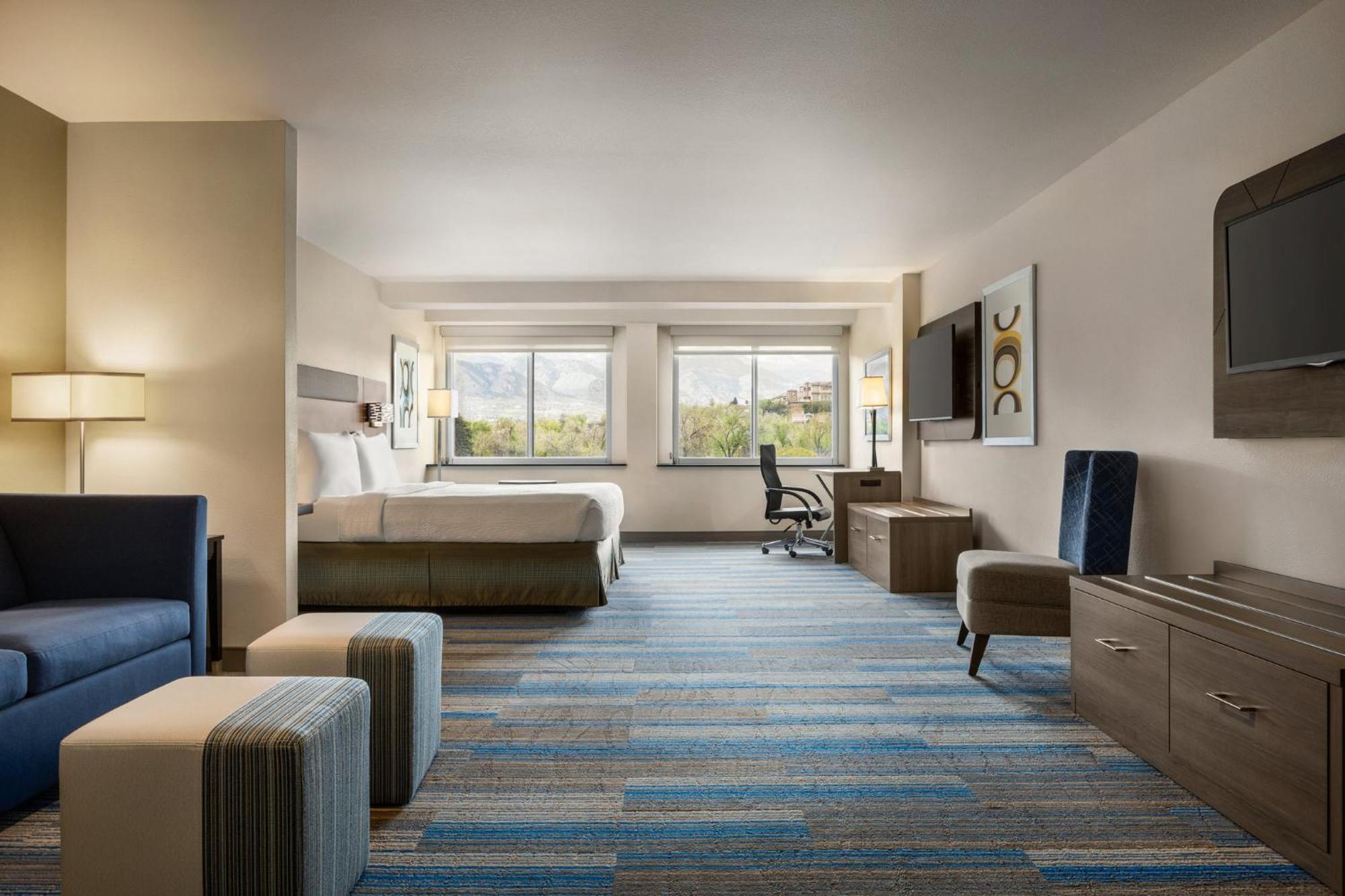 Holiday Inn Express & Suites Colorado Springs Central By Ihg Exteriér fotografie