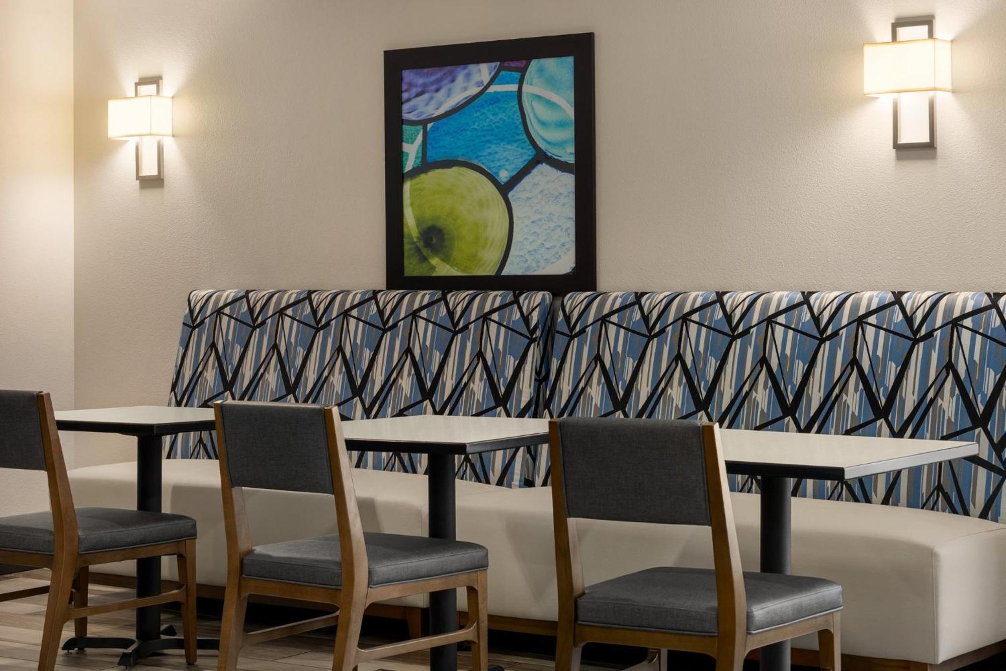 Holiday Inn Express & Suites Colorado Springs Central By Ihg Exteriér fotografie